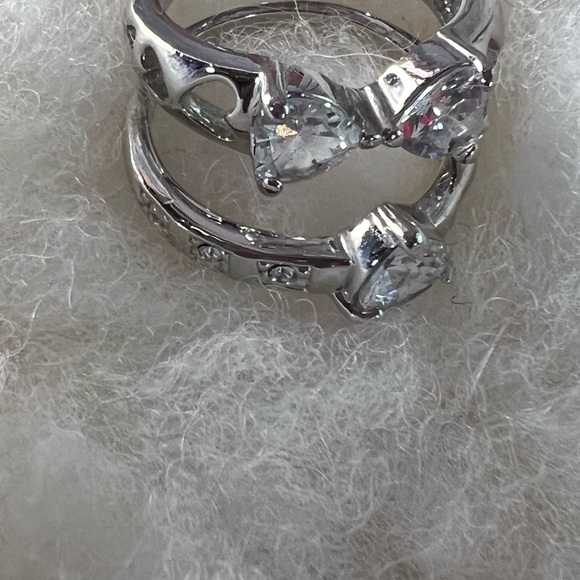 New I set Heart ❤️ 3 💍 Ring  together size 7 - Picture 7 of 9
